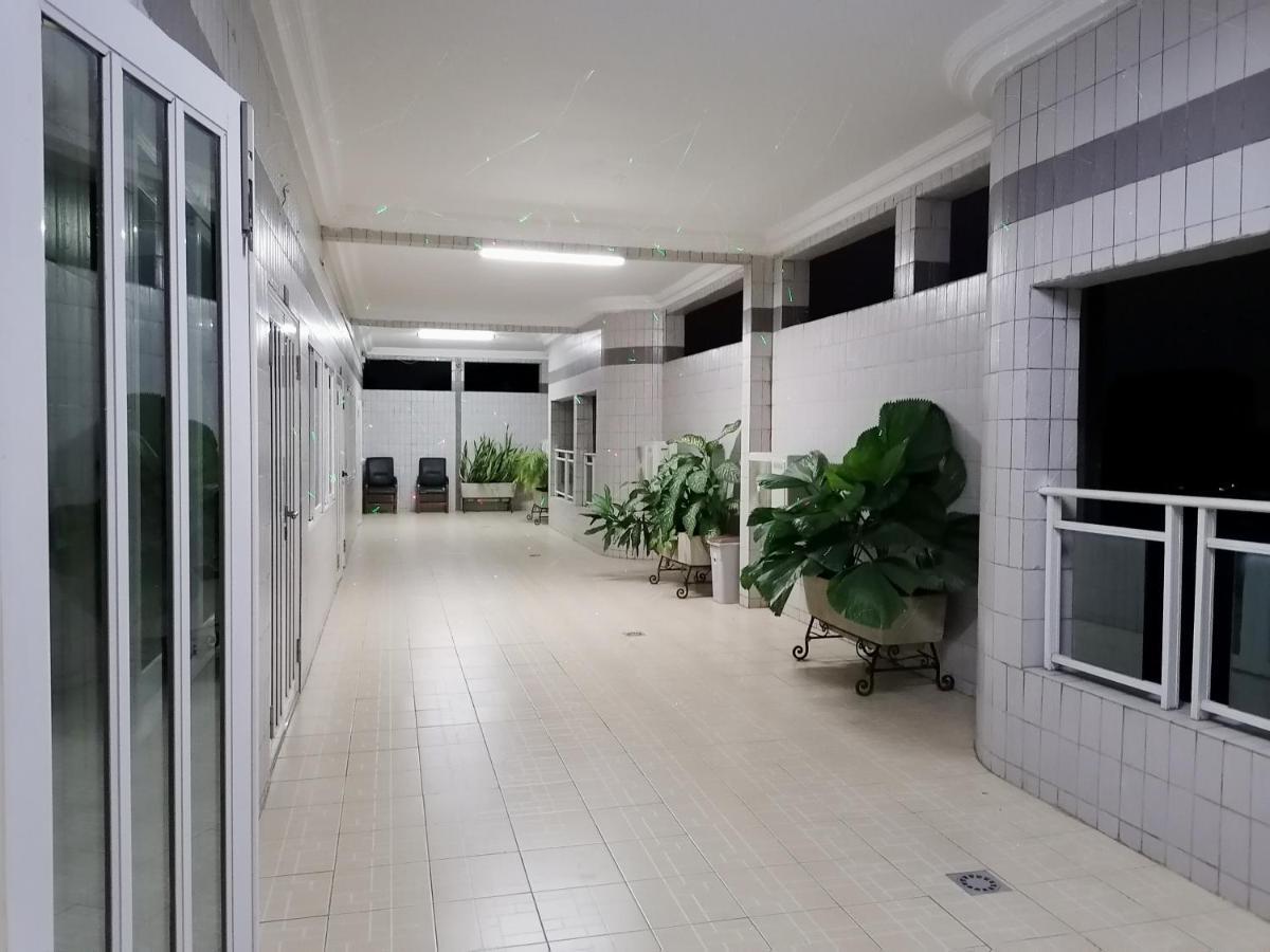 Hotel Residence Jeanne D'Arc 코토누 외부 사진
