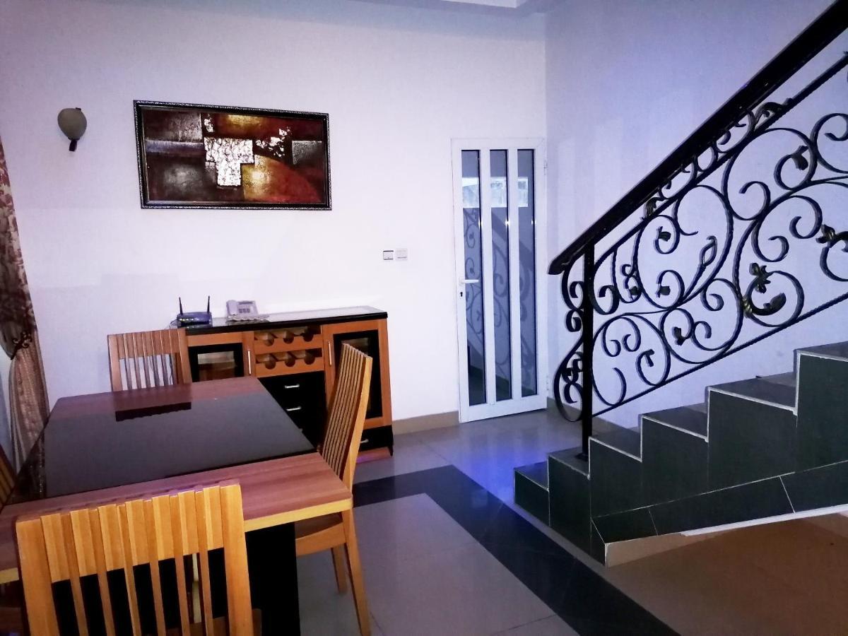 Hotel Residence Jeanne D'Arc 코토누 외부 사진