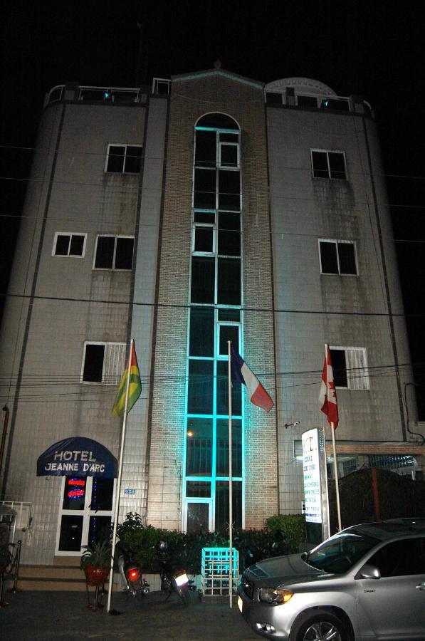 Hotel Residence Jeanne D'Arc 코토누 외부 사진