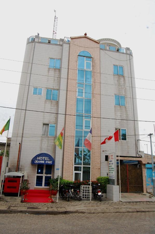 Hotel Residence Jeanne D'Arc 코토누 외부 사진
