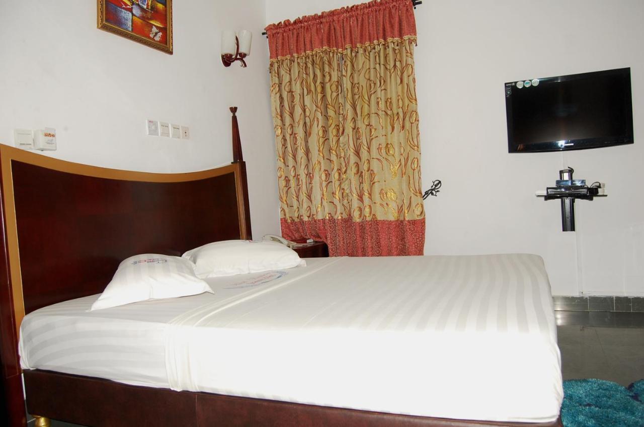 Hotel Residence Jeanne D'Arc 코토누 외부 사진