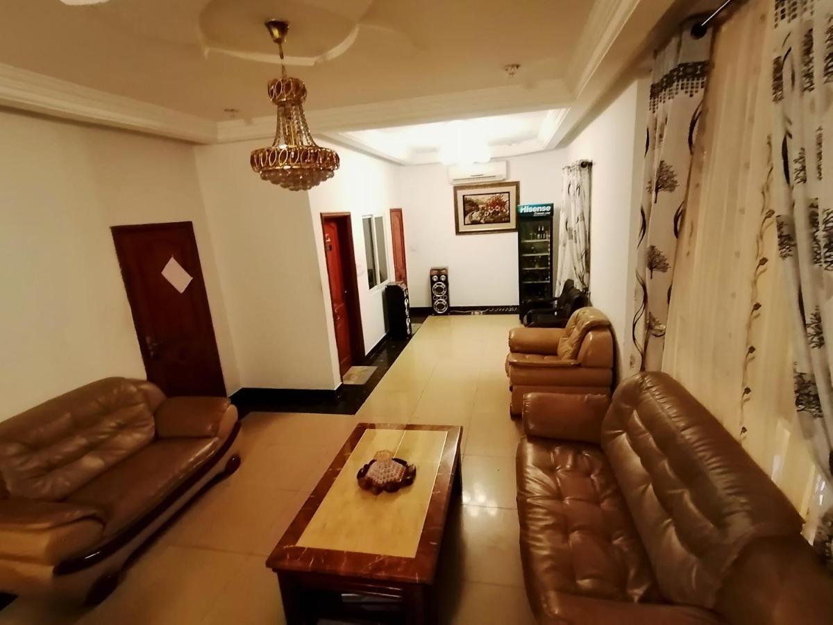 Hotel Residence Jeanne D'Arc 코토누 외부 사진